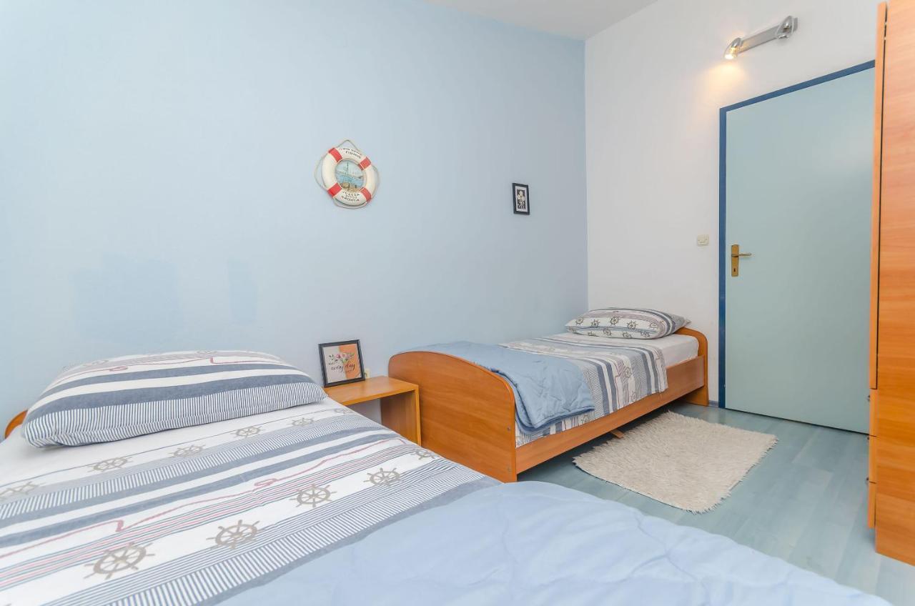 Apartments Zdenka Donji Okrug  Eksteriør bilde